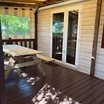 Pommiers Des Trois Pays Camping 4*