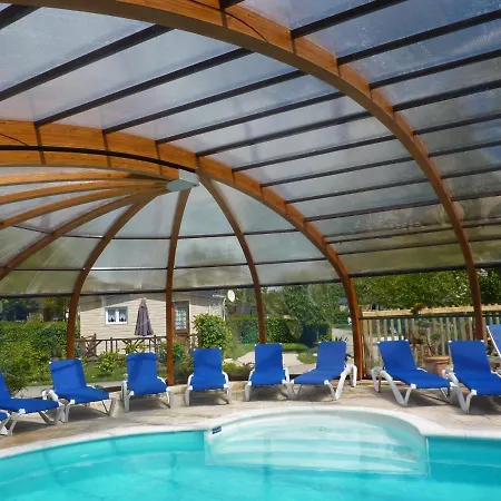 Kemping Pommiers Des Trois Pays 4*