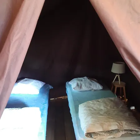Camping Pommiers Des Trois Pays 4*