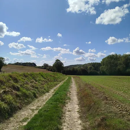 Pommiers Des Trois Pays 4*