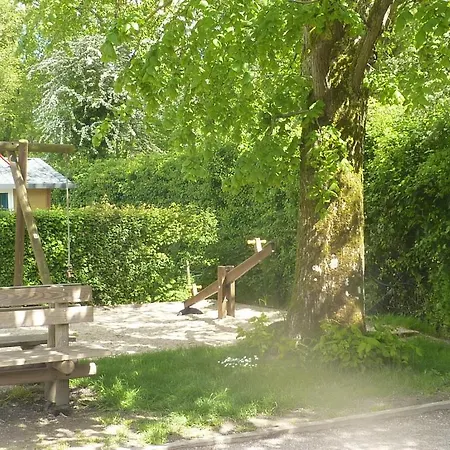 Kemping Pommiers Des Trois Pays 4*