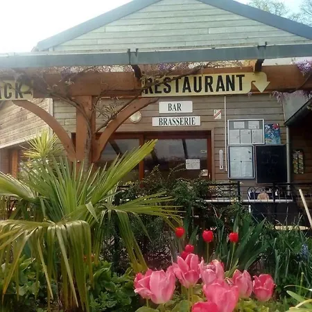 Κάμπινγκ Pommiers Des Trois Pays