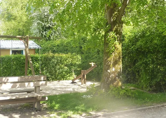 Kamp alanı Pommiers Des Trois Pays 4*